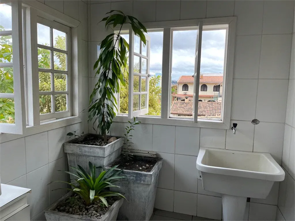 Casa com 4 quartos, 328,8 m² - Jardim Amália - Volta Redonda — foto 6