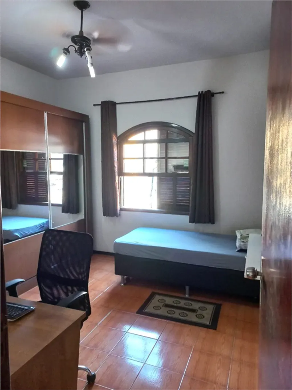 Casa com 4 quartos, 50 m² - Vila Mury - Volta Redonda — foto 2