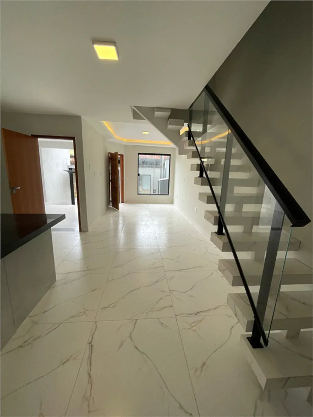 Casa com 3 quartos, 109 m² - Roma - Volta Redonda — foto 2