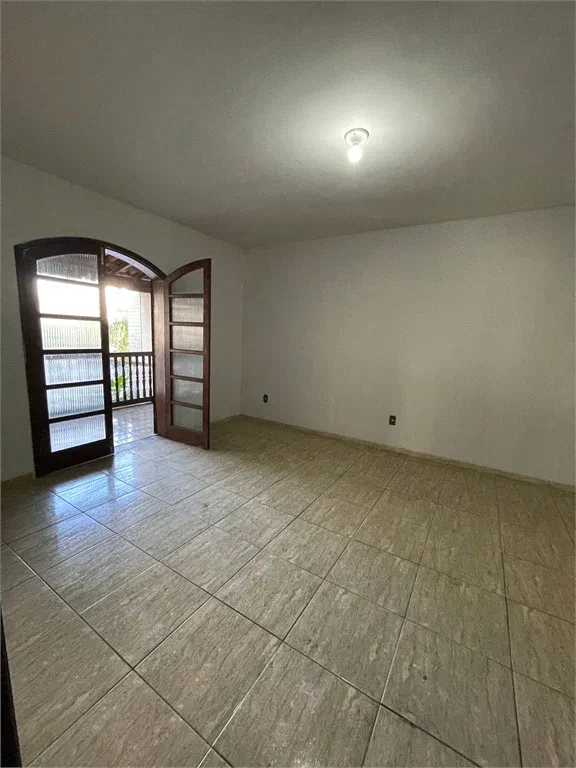 Casa com 4 quartos, 500 m² - Jardim Amália - Volta Redonda — foto 3