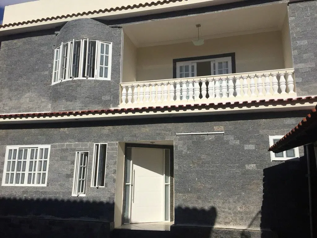 Casa com 6 quartos, 336 m² - Centro - Pinheiral — foto 2