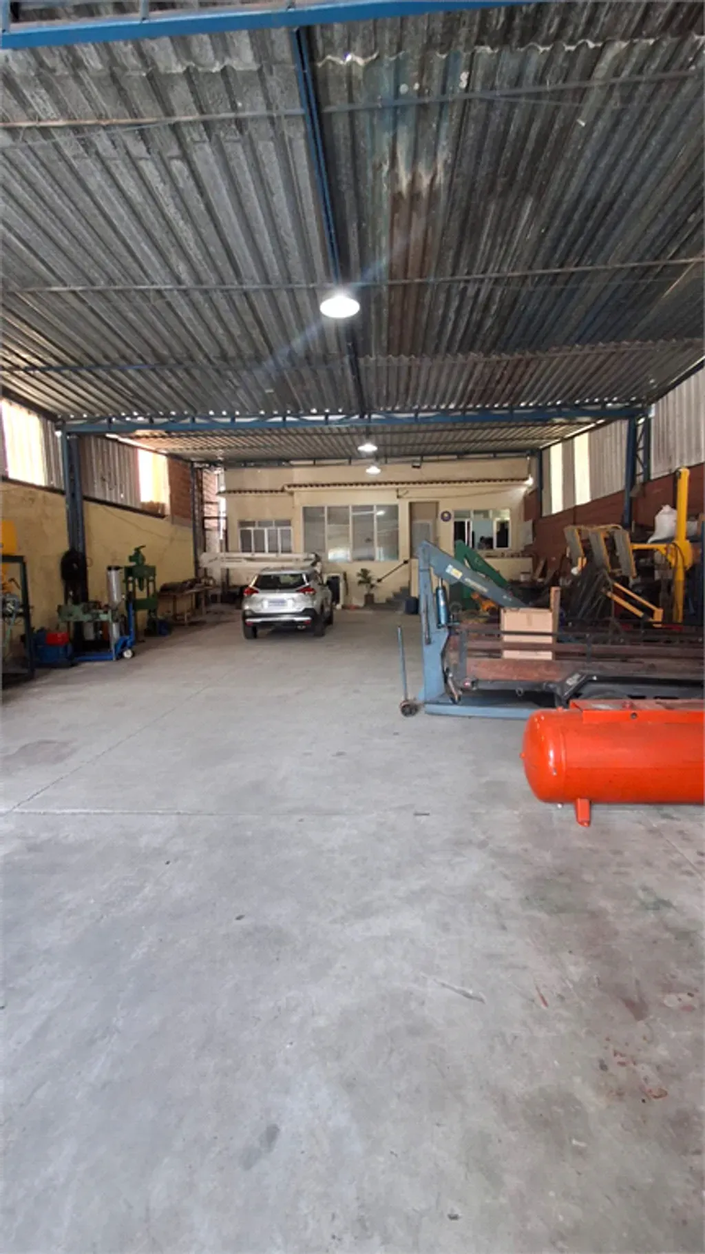 Galpão 496 m² - Três Poços - Volta Redonda — foto 1