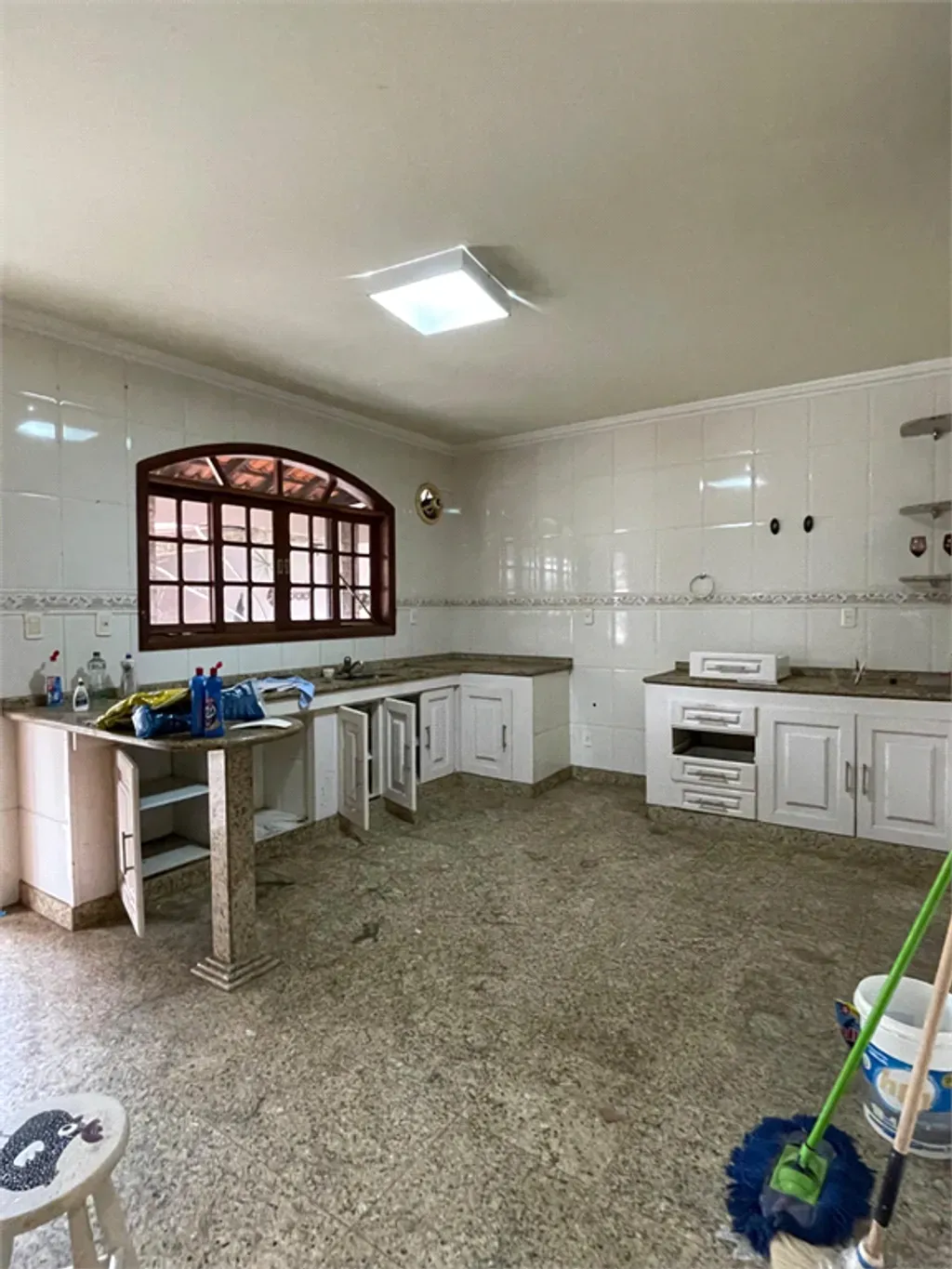 Casa com 3 quartos, 423,5 m² - Jardim Belvedere - Volta Redonda — foto 2