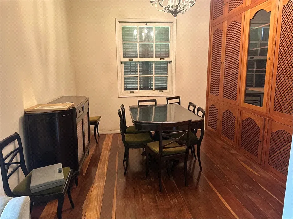 Casa com 6 quartos, 250 m² - Laranjal - Volta Redonda — foto 1