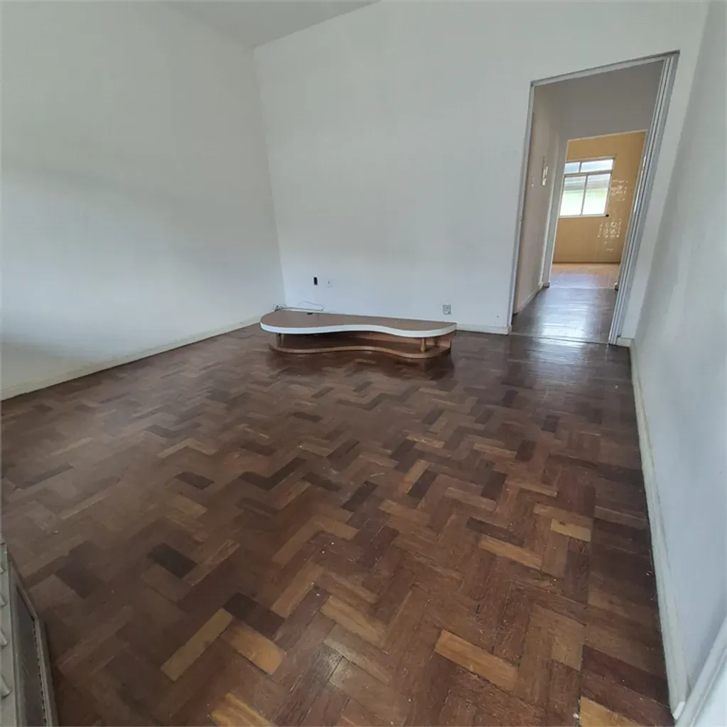 Casa com 4 quartos, 142,3 m² - Jardim Amália - Volta Redonda — foto 2