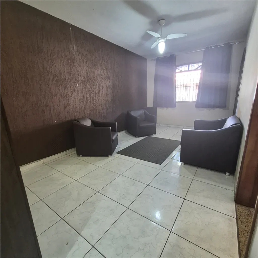 Casa com 3 quartos, 202,7 m² - Volta Grande - Volta Redonda — foto 1