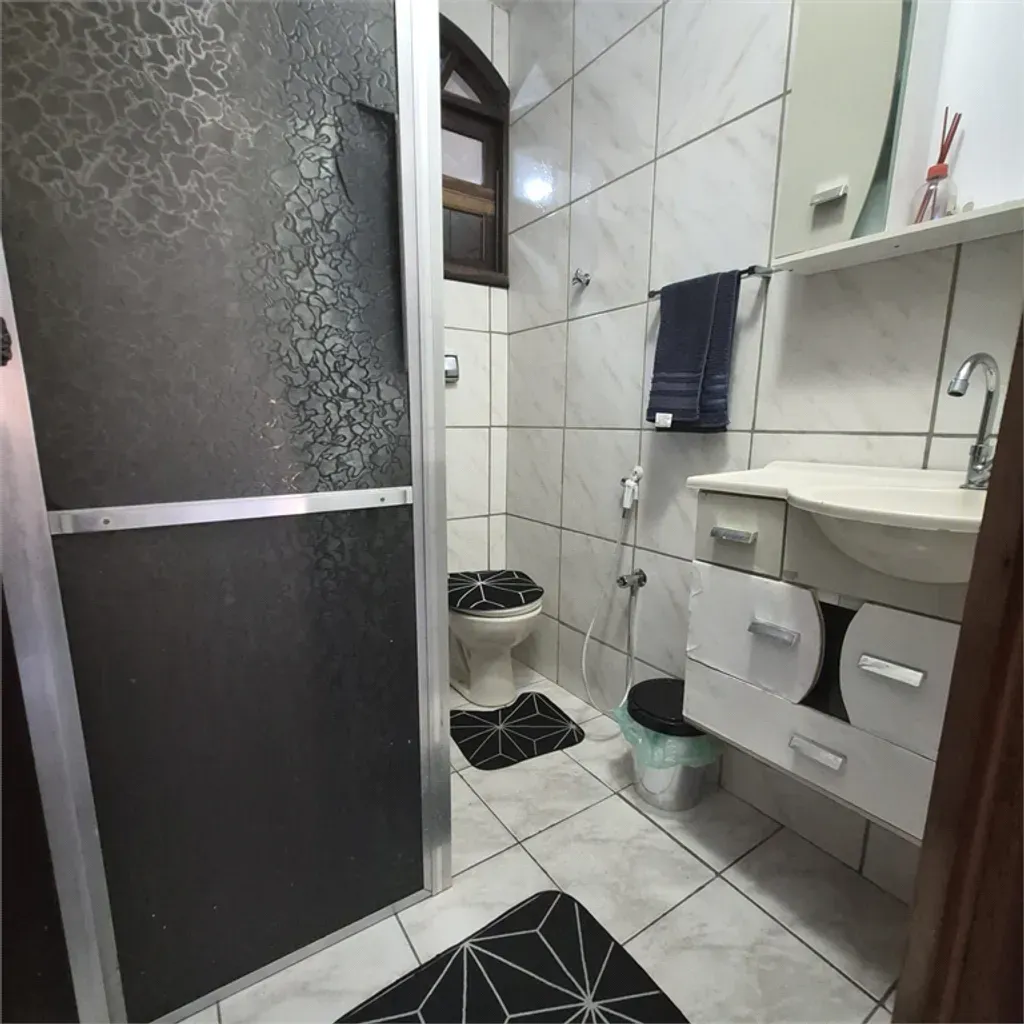 Casa com 3 quartos, 202,7 m² - Volta Grande - Volta Redonda — foto 2