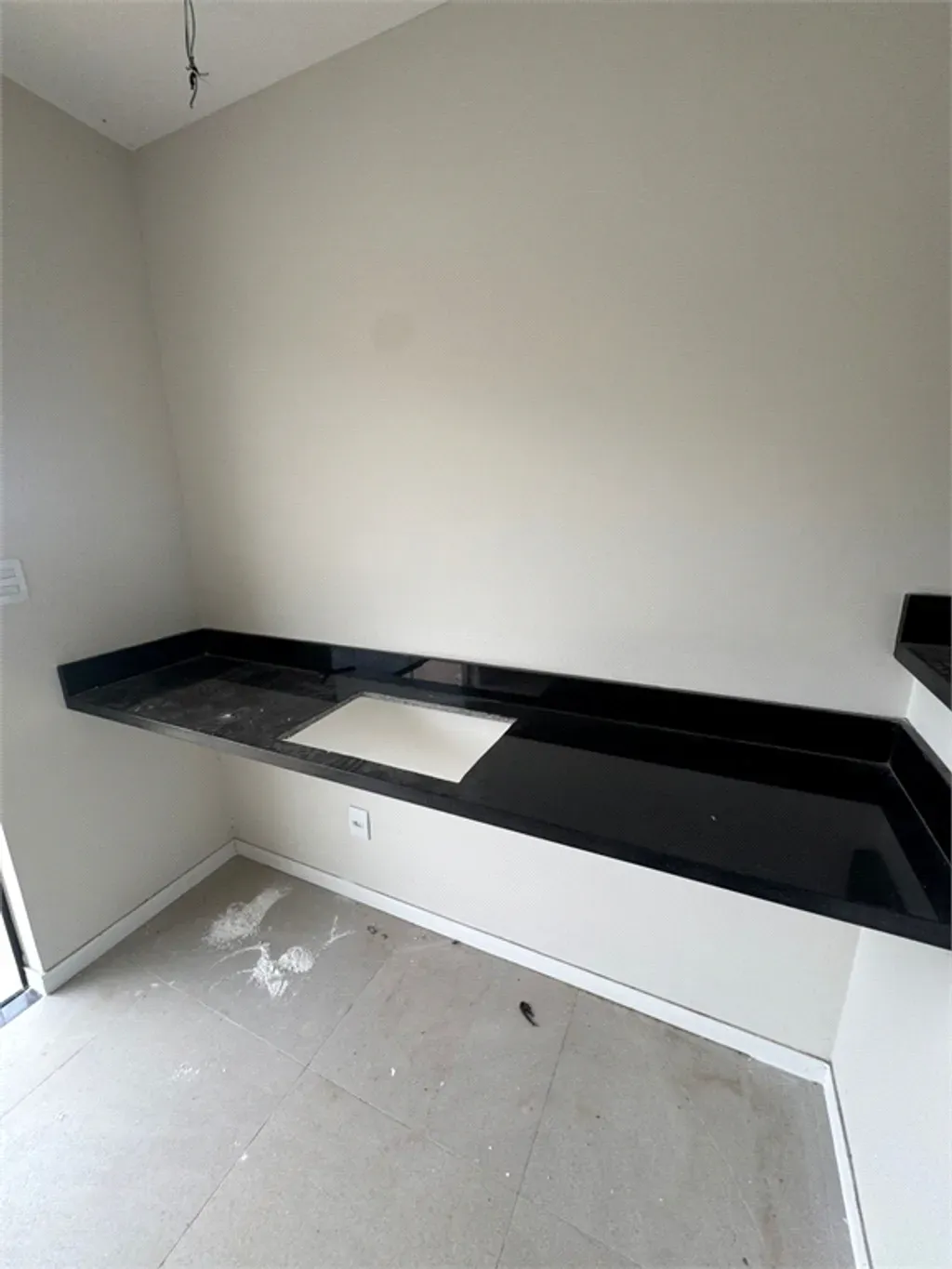 Casa com 3 quartos, 70,61 m² - Santa Rita do Zarur - Volta Redonda — foto 2