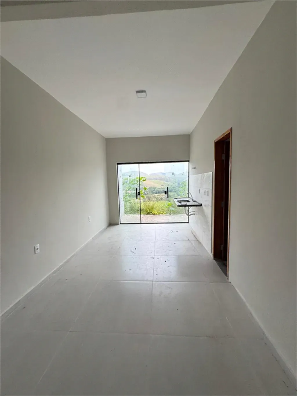 Casa com 2 quartos, 70 m² - Colônia Santo Antônio - Barra Mansa — foto 3