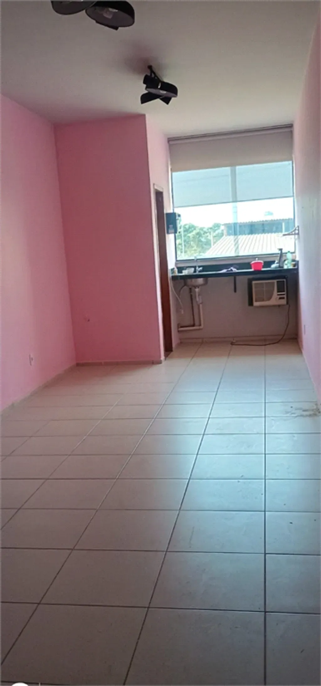 Salas 32 m² - Aterrado - Volta Redonda — foto 1