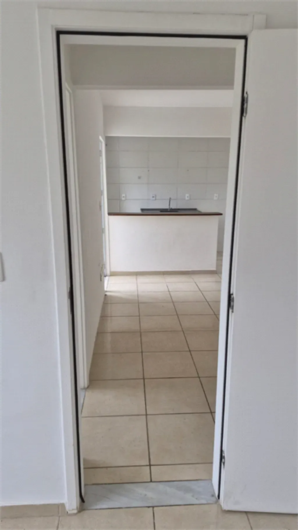 Apartamento com 2 quartos, 45 m² - Três Poços - Volta Redonda — foto 2