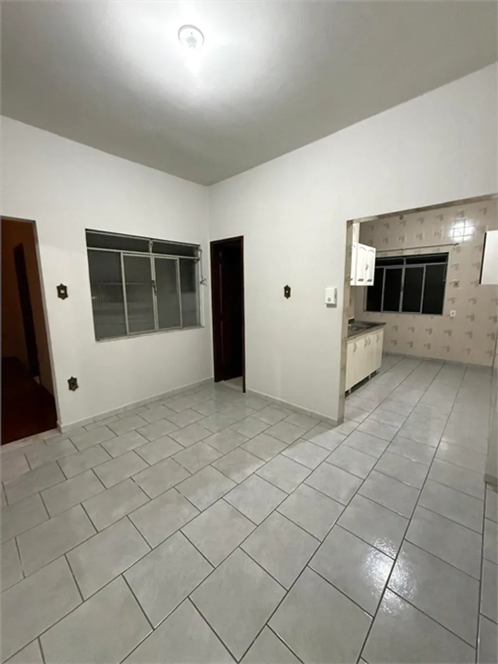 Casa com 1 quarto, 149,7 m² - Vila Mury - Volta Redonda — foto 2
