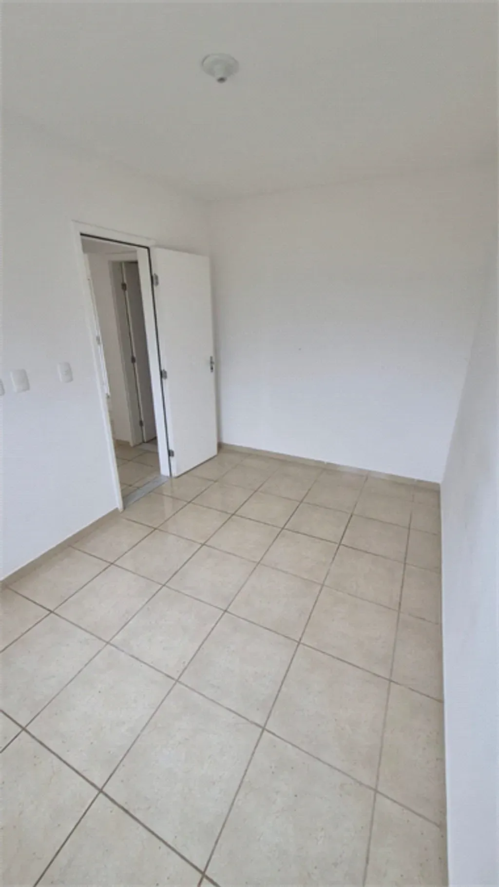 Apartamento com 2 quartos, 42 m² - Três Poços - Volta Redonda — foto 1