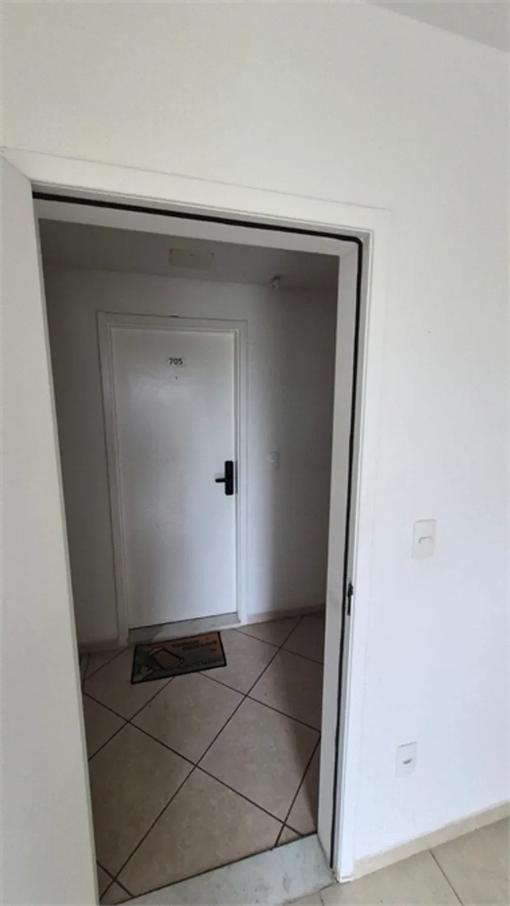Apartamento com 2 quartos, 42 m² - Três Poços - Volta Redonda — foto 4