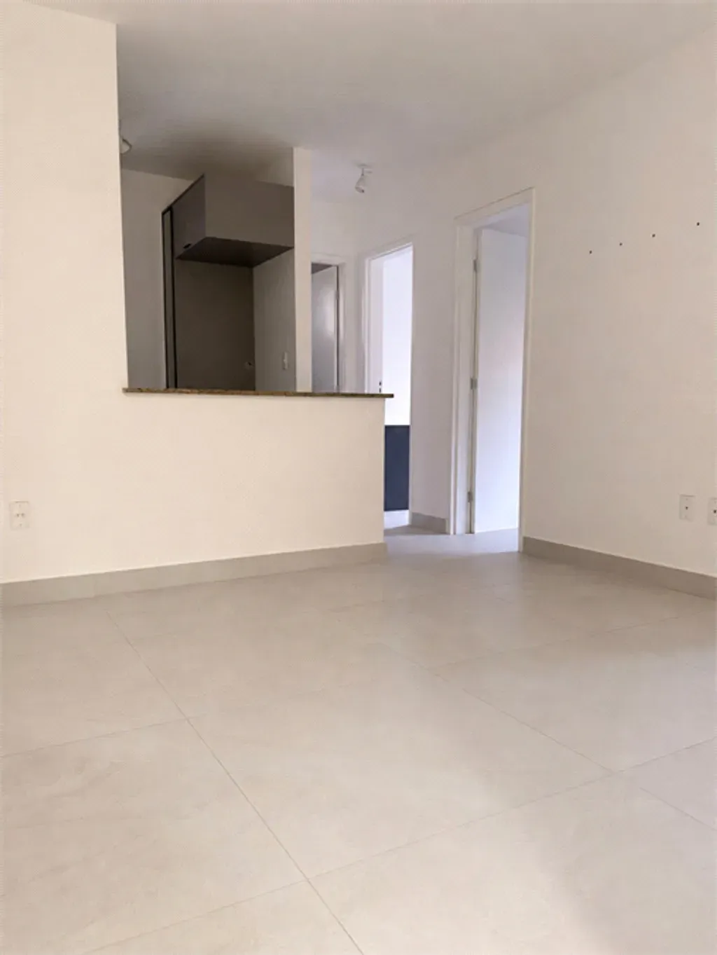 Apartamento com 2 quartos, 47 m² - Três Poços - Volta Redonda — foto 1