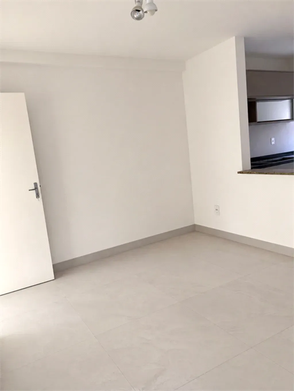 Apartamento com 2 quartos, 47 m² - Três Poços - Volta Redonda — foto 3