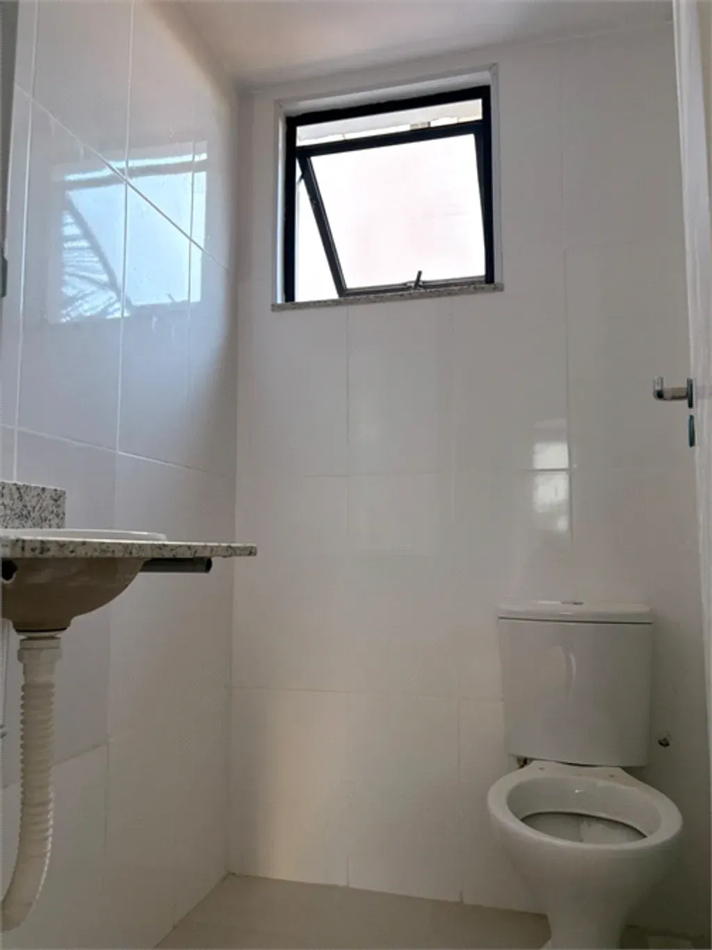 Apartamento com 2 quartos, 55 m² - Jardim Amália - Volta Redonda — foto 2