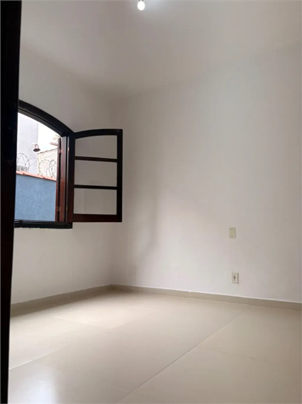 Casa com 4 quartos, 273,7 m² - Vila Santa Cecília - Volta Redonda — foto 2
