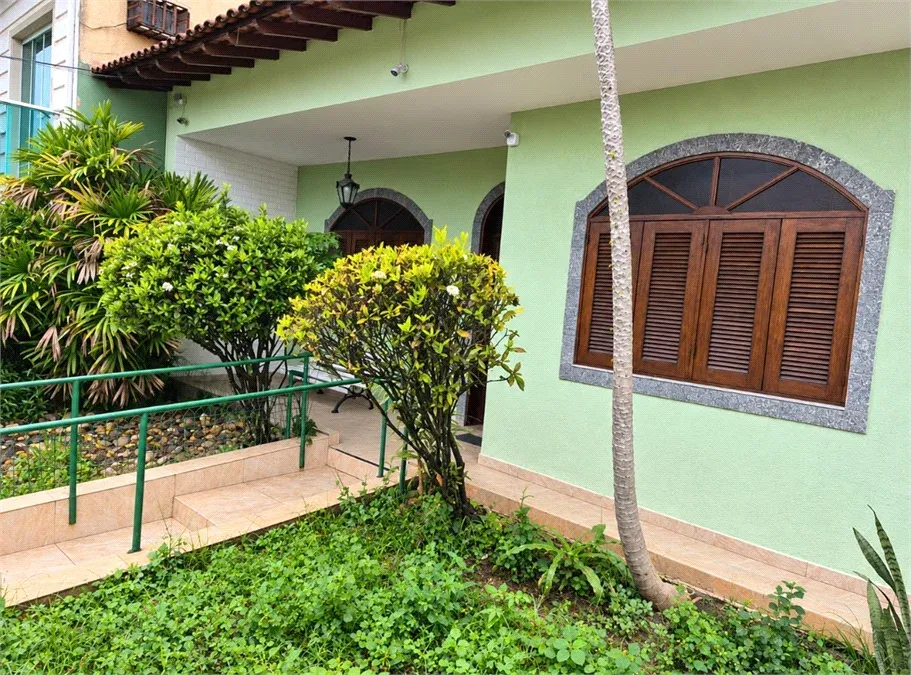 Casa com 4 quartos, 256,8 m² - Jardim Amália - Volta Redonda — foto 1