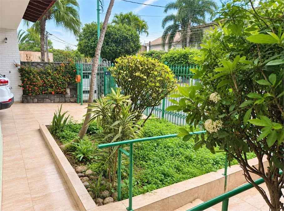 Casa com 4 quartos, 256,8 m² - Jardim Amália - Volta Redonda — foto 3