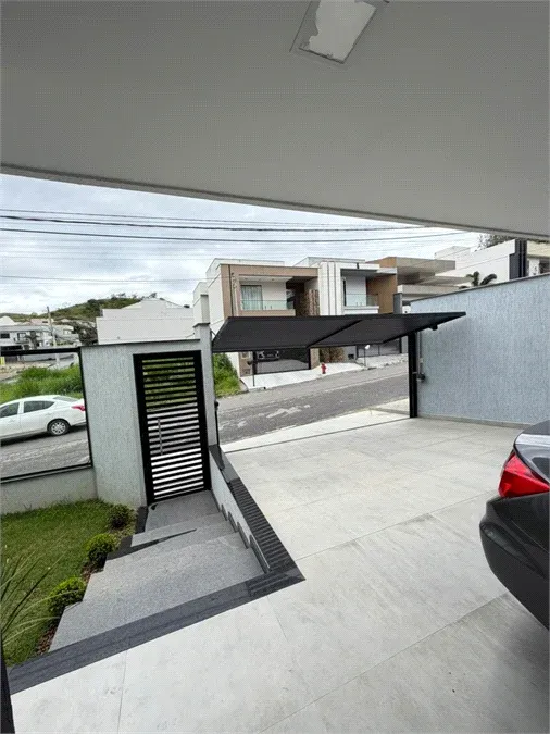 Casa com 3 quartos, 221,21 m² - Jardim Belvedere - Volta Redonda — foto 2