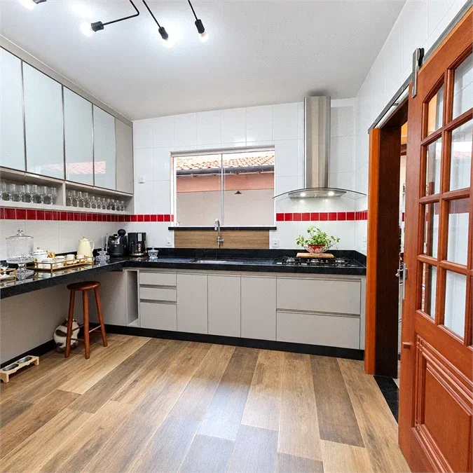 Casa com 3 quartos, 113,38 m² - Jardim Amália - Volta Redonda — foto 2