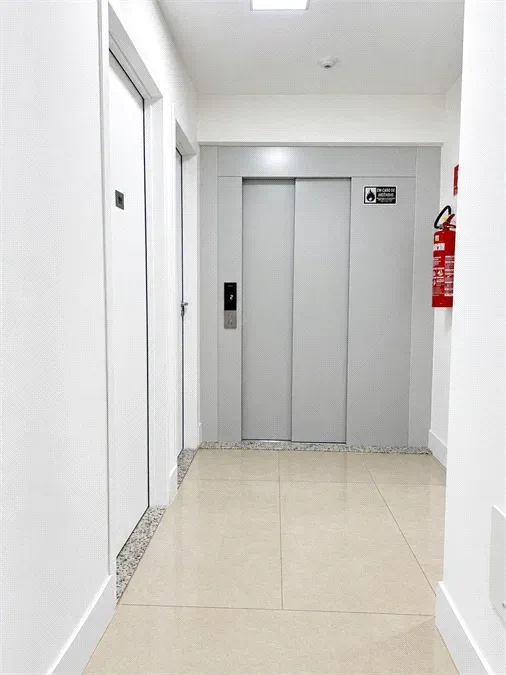 Salão 20,35 m² - Aterrado - Volta Redonda — foto 16