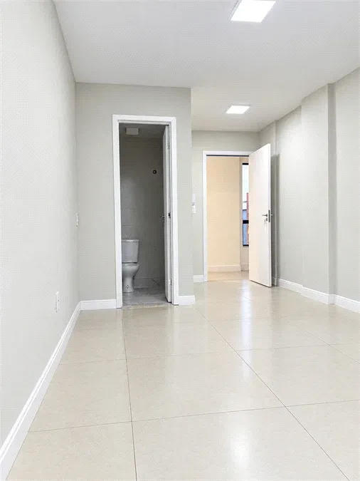 Salão 20,35 m² - Aterrado - Volta Redonda — foto 20