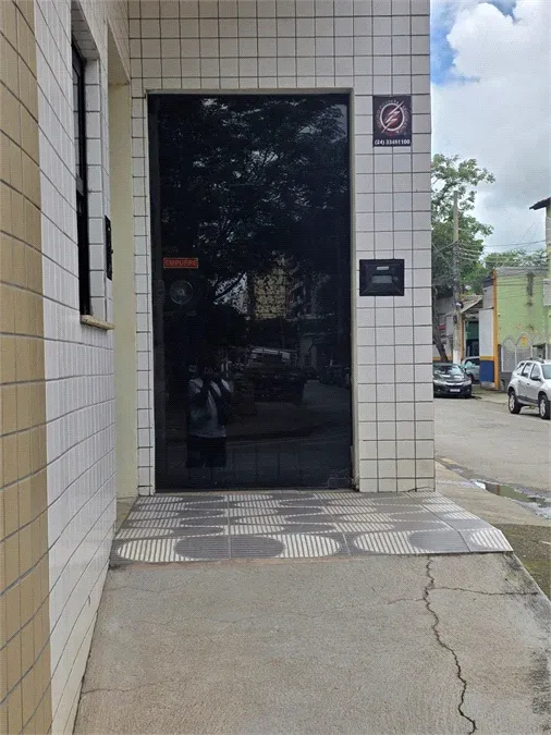 Salão 30 m² - Aterrado - Volta Redonda — foto 6
