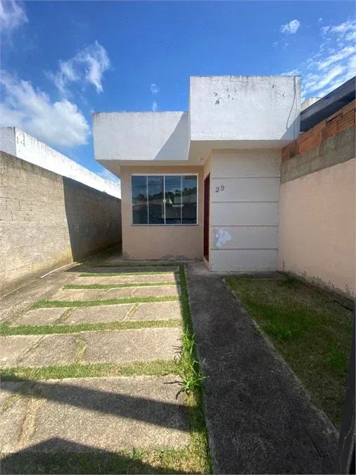 Casa com 2 quartos, 64 m² - Roma - Volta Redonda — foto 1